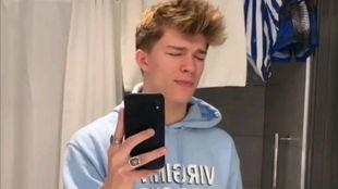 娱乐圈吃瓜解说的声音,揭秘幕后真相，吃瓜解说带你领略明星圈层  第2张